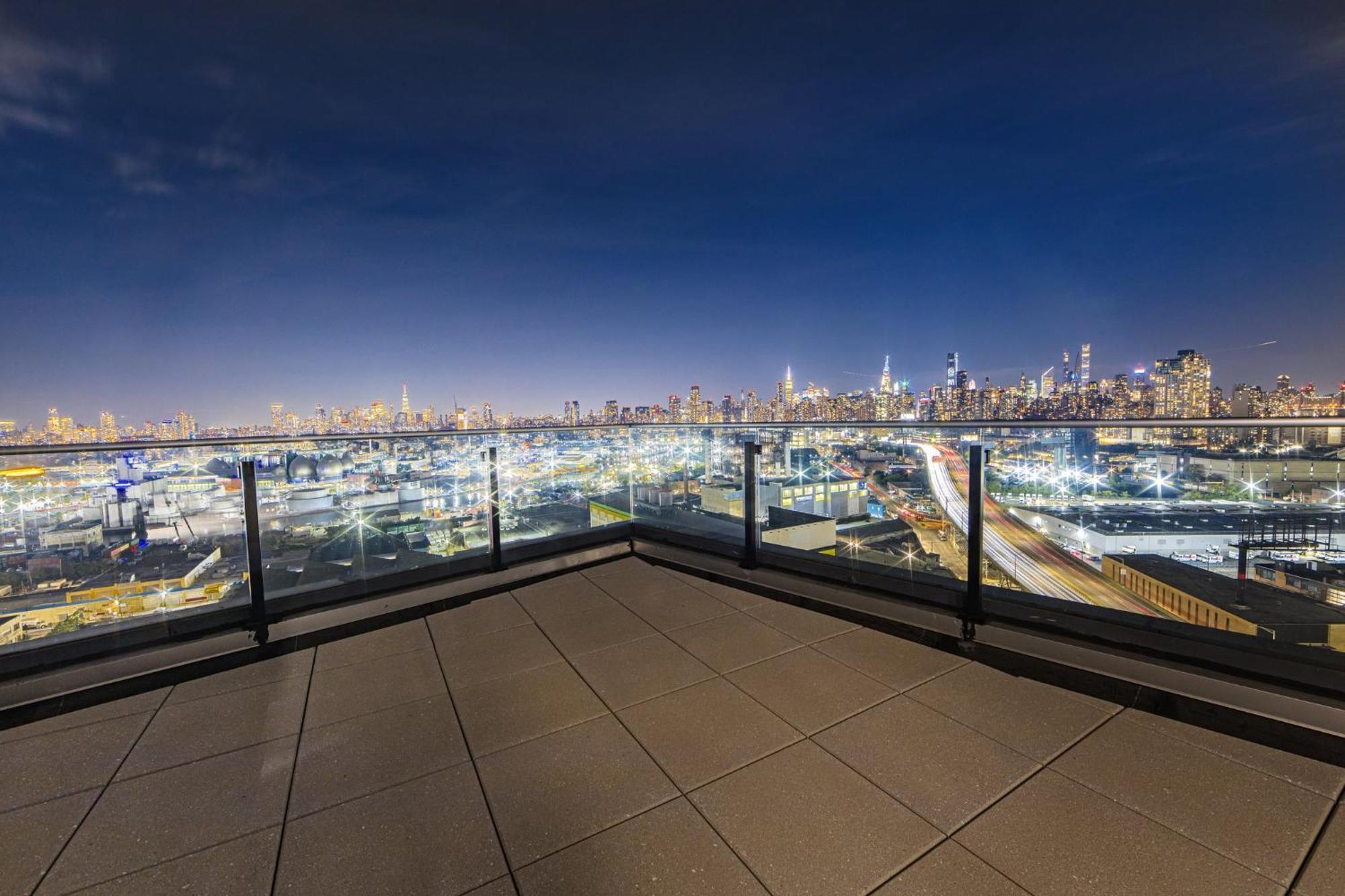 Holiday Inn Express Long Island City E - New York By Ihg Esterno foto