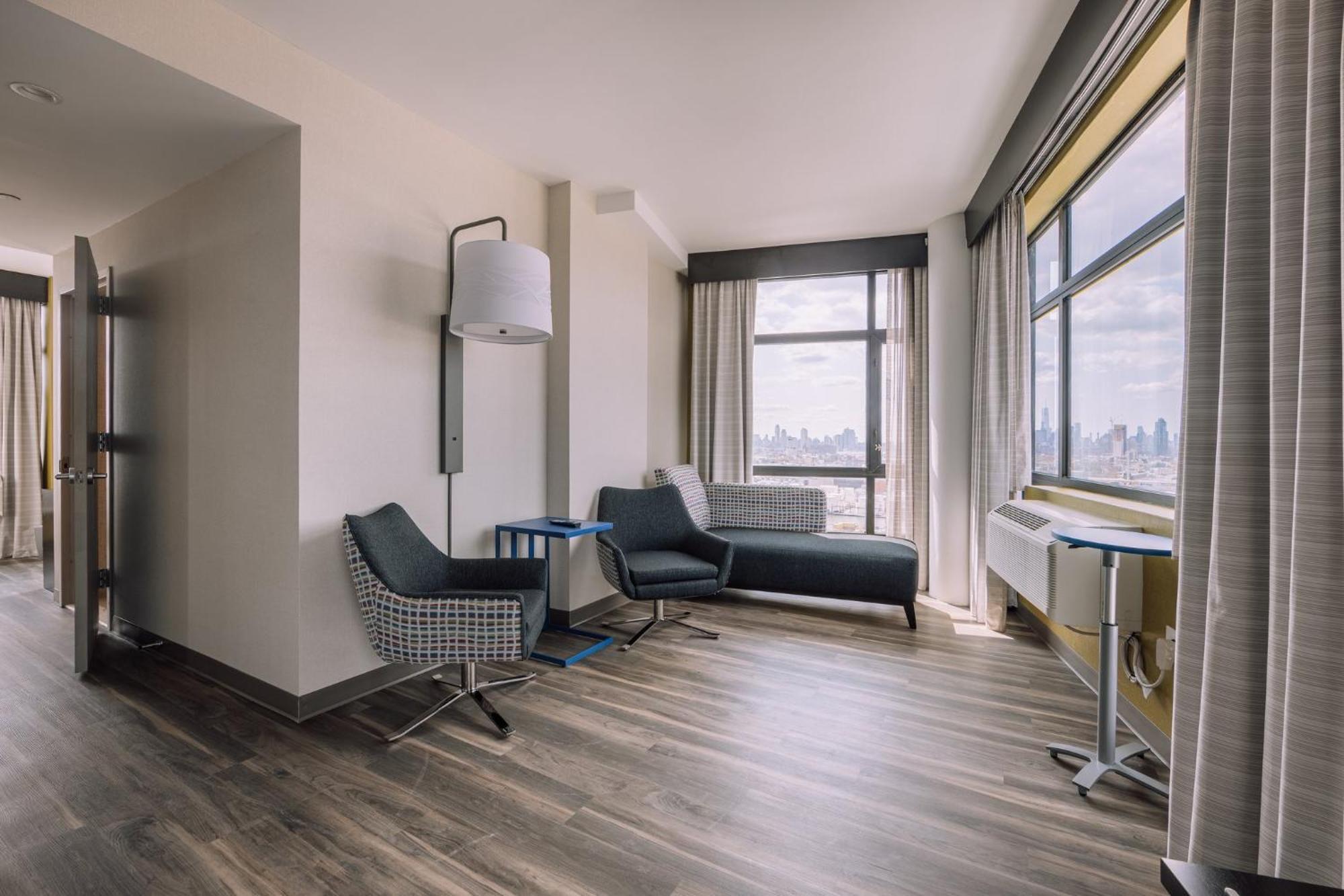 Holiday Inn Express Long Island City E - New York By Ihg Esterno foto