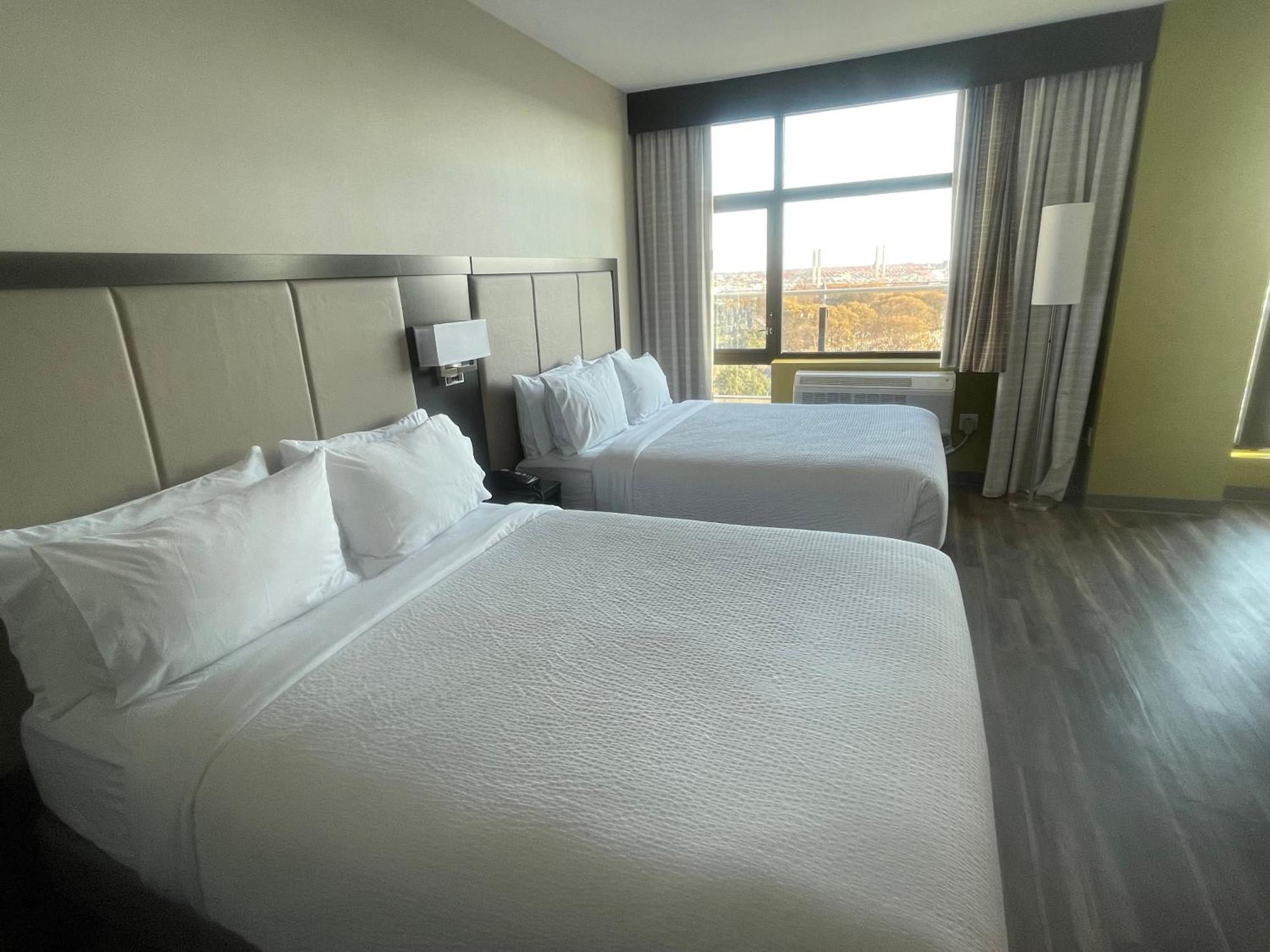 Holiday Inn Express Long Island City E - New York By Ihg Esterno foto