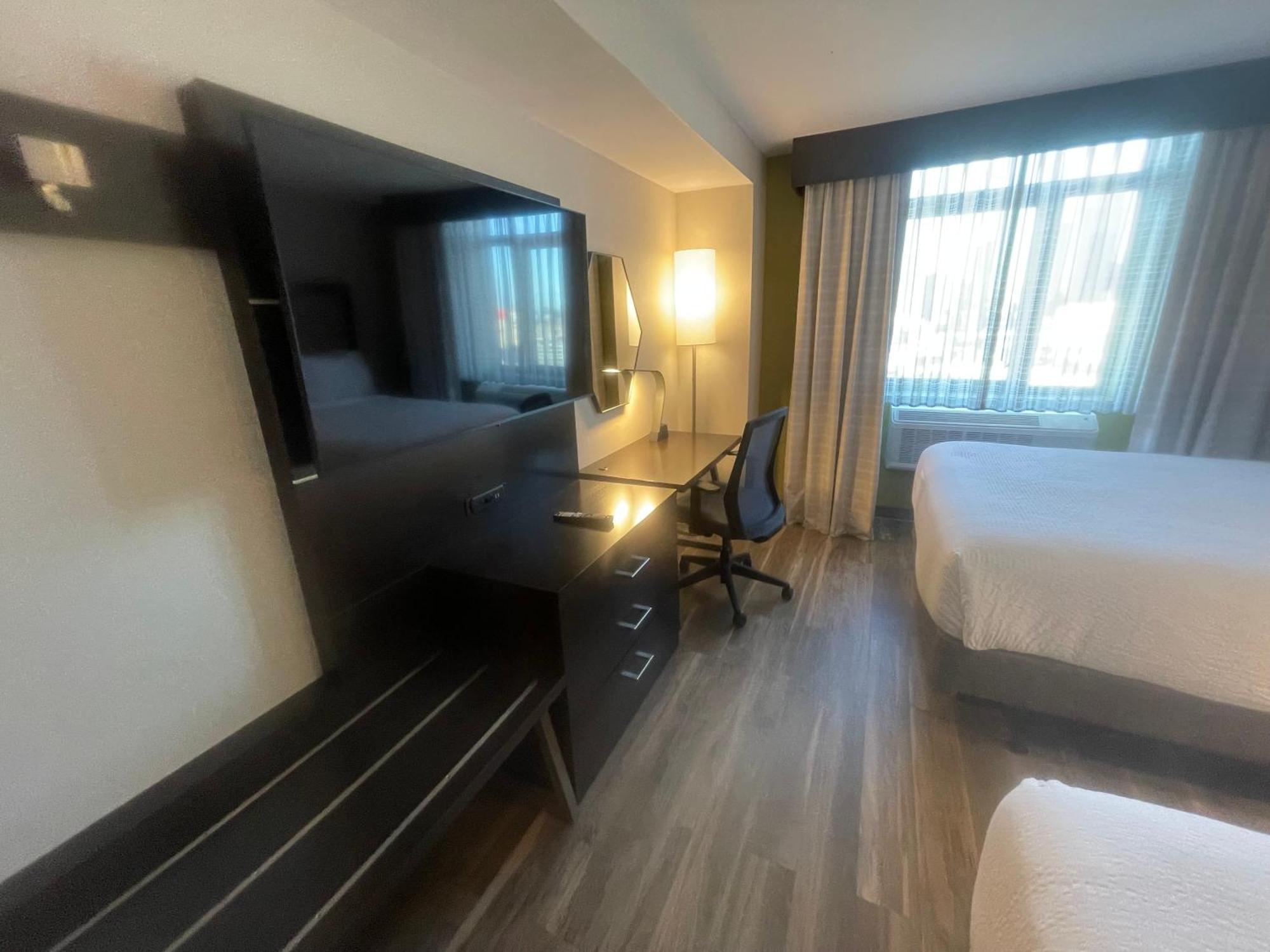 Holiday Inn Express Long Island City E - New York By Ihg Esterno foto